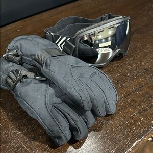 Kids Black Winter Gloves and Goggles Set